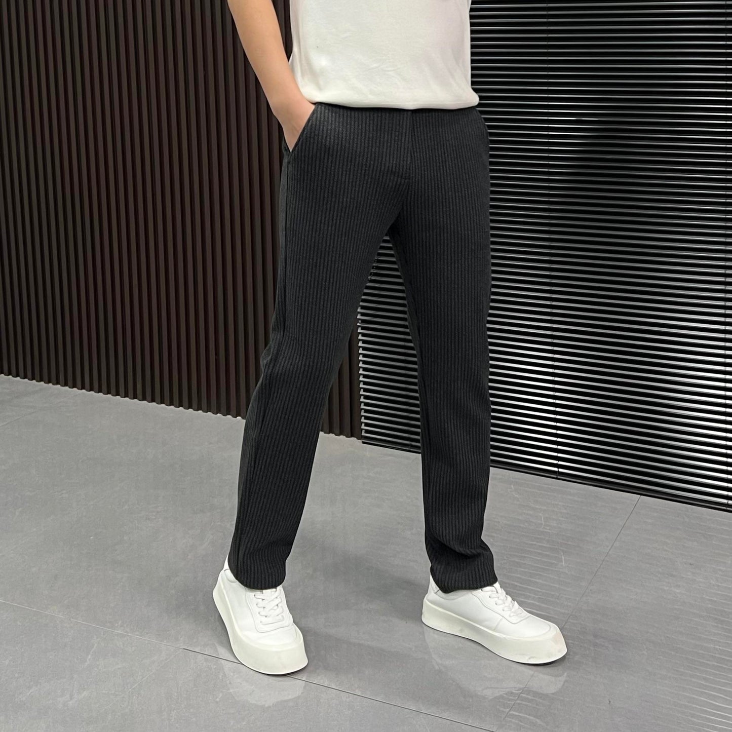 Fine knitting craftsmanship Simple soft trousers