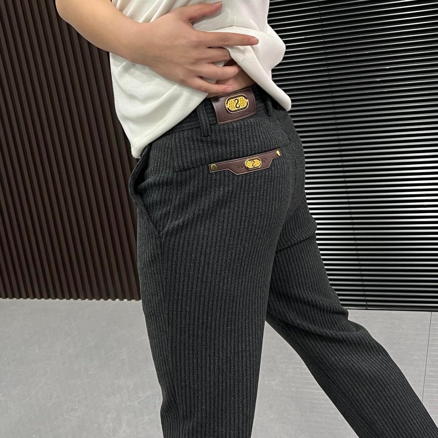 Fine knitting craftsmanship Simple soft trousers