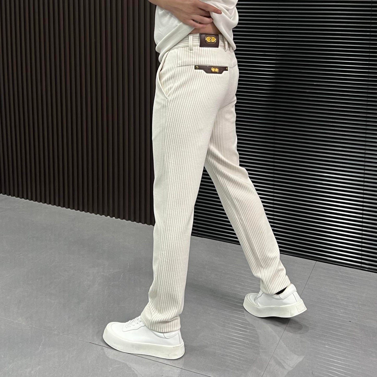 Fine knitting craftsmanship Simple soft trousers