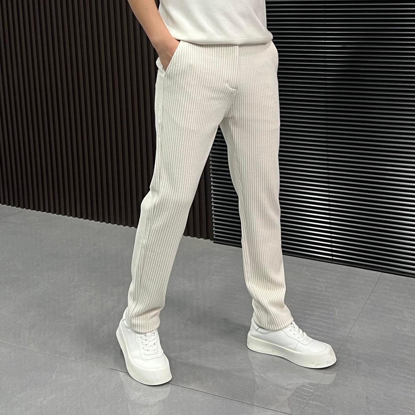 Fine knitting craftsmanship Simple soft trousers