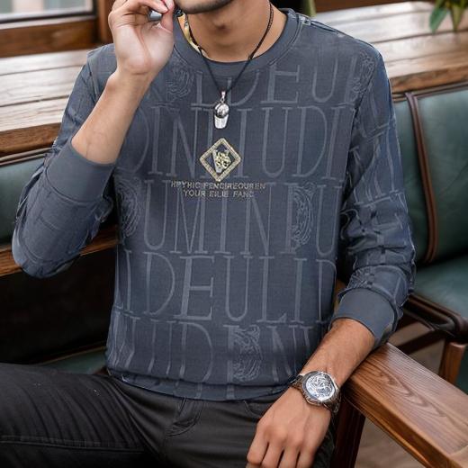 Letter jacquard bottoming shirt