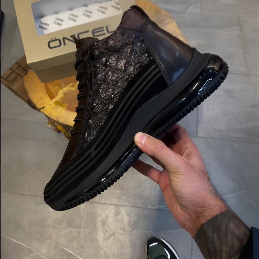 Crocodile Texture Leather Sneakers