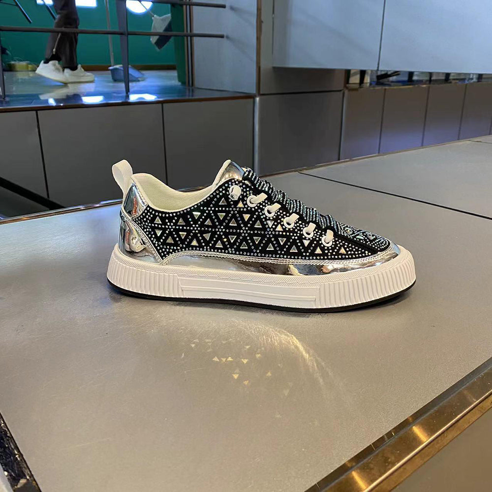 Triangle rhinestone flat canvas shoes