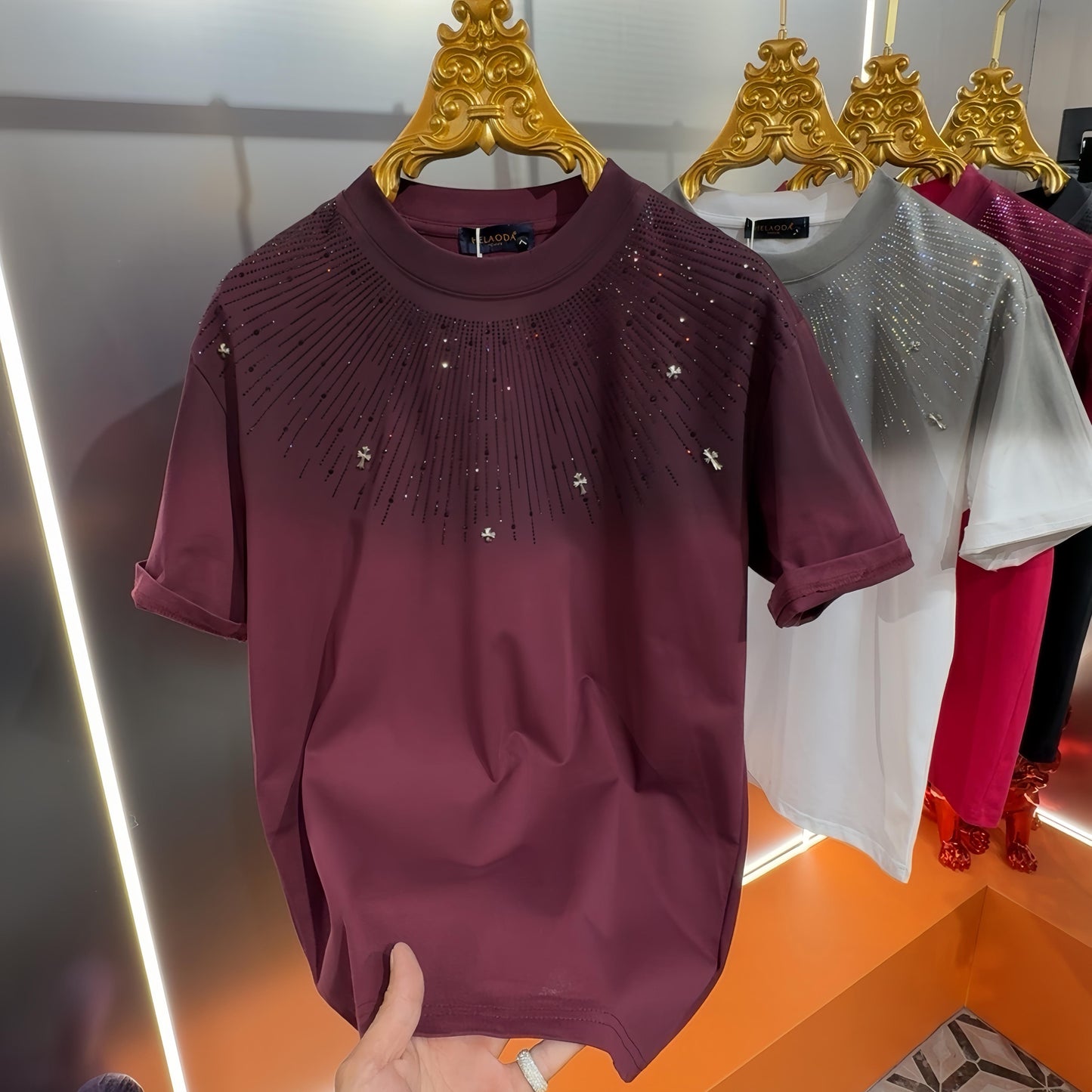 Gradient shimmering trendy T-shirt