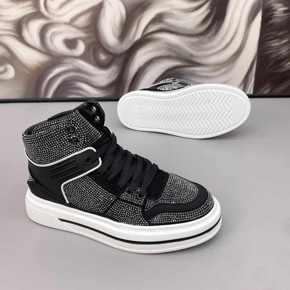 Trendy street-style rhinestone flat boots