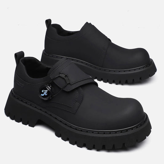 All-black trendy and versatile loafers