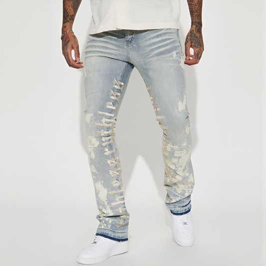 Trendy washed jeans