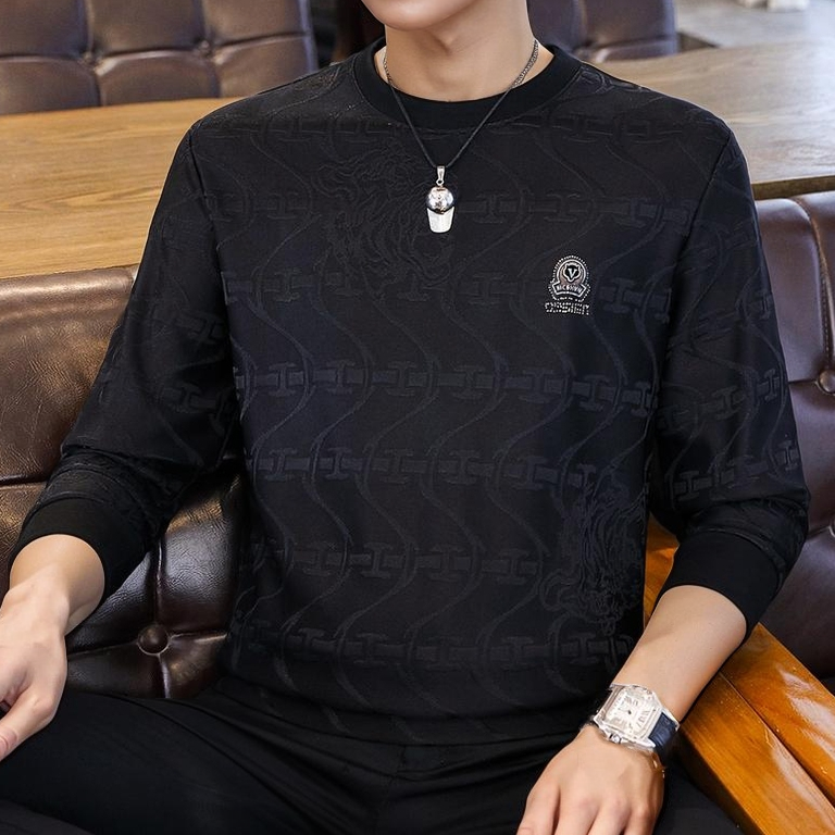 Shimmering jacquard textured base layer