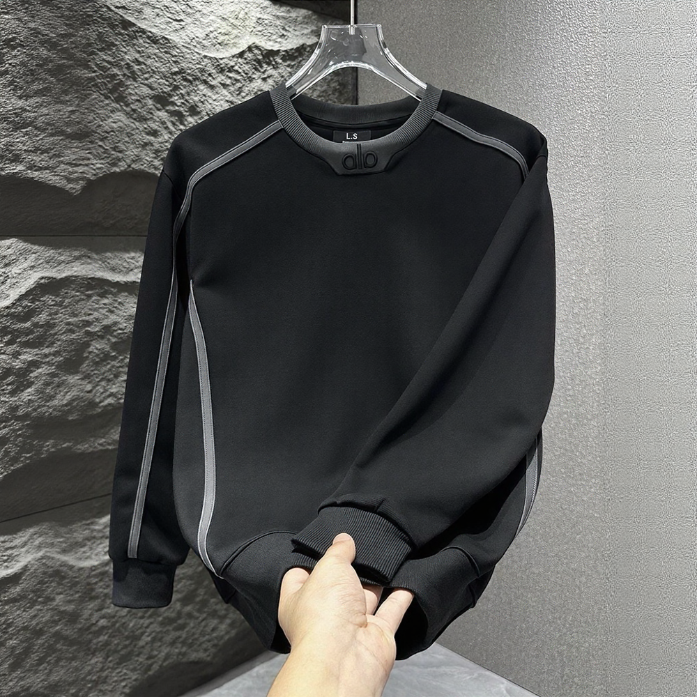 Simple sporty casual sweatshirt