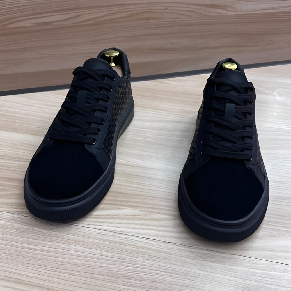 Woven rhinestone toe casual shoes