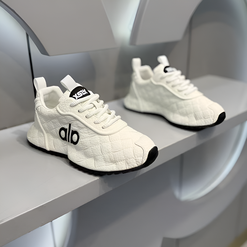 ola plaid textured sneakers