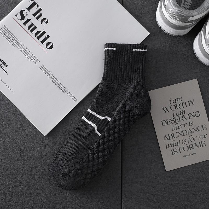 Anti-slip sweat-absorbent breathable sports socks