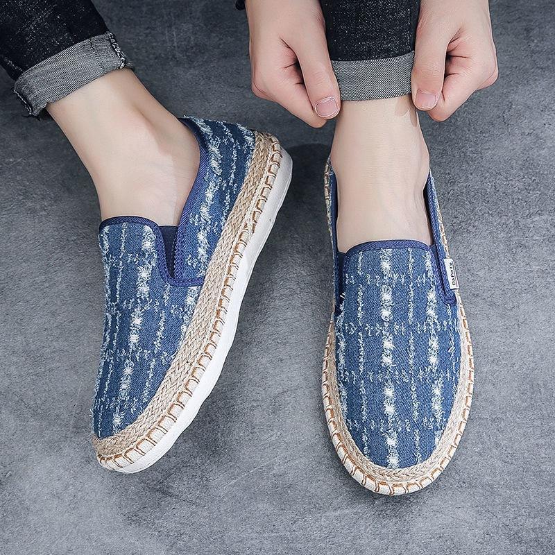 Broken canvas soft trendy casual shoes