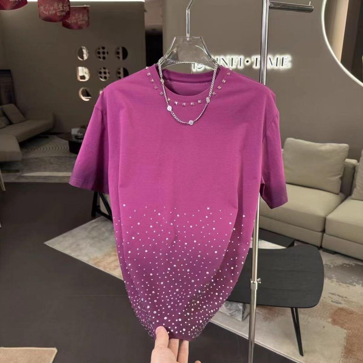 Rhinestone studded round neck T-shirt