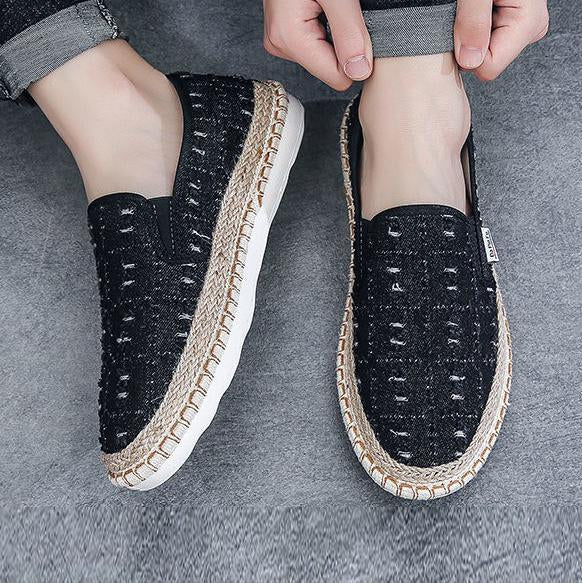 Broken canvas soft trendy casual shoes