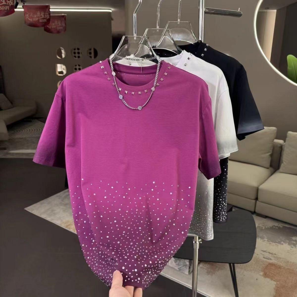 Rhinestone studded round neck T-shirt